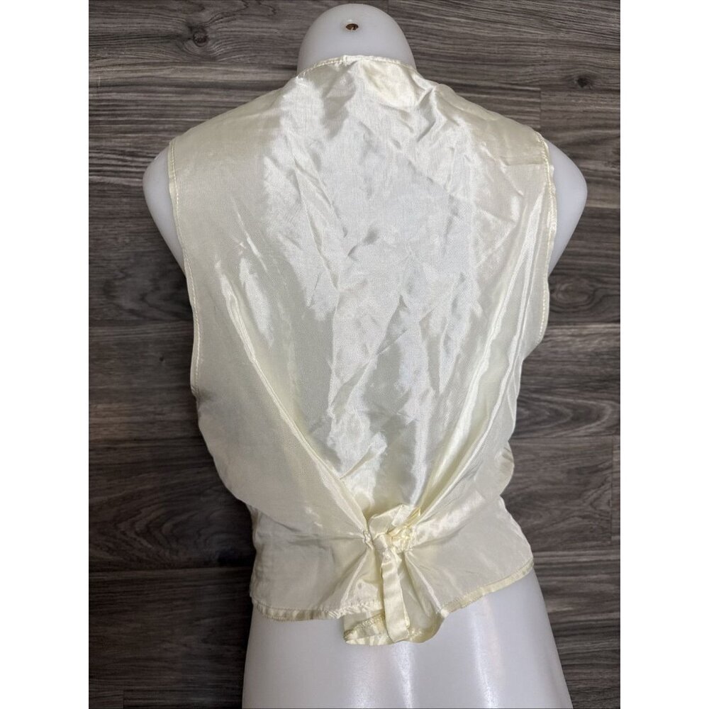 Vtg Crocheted Lace Vest In Cream Beige Boho Festival Wear - Picture 3 of 4